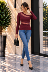 Kadın Tek Omuzdan Açık Kolları Uzun Taşlı ve Tül Detaylı Dalgıç Bluz